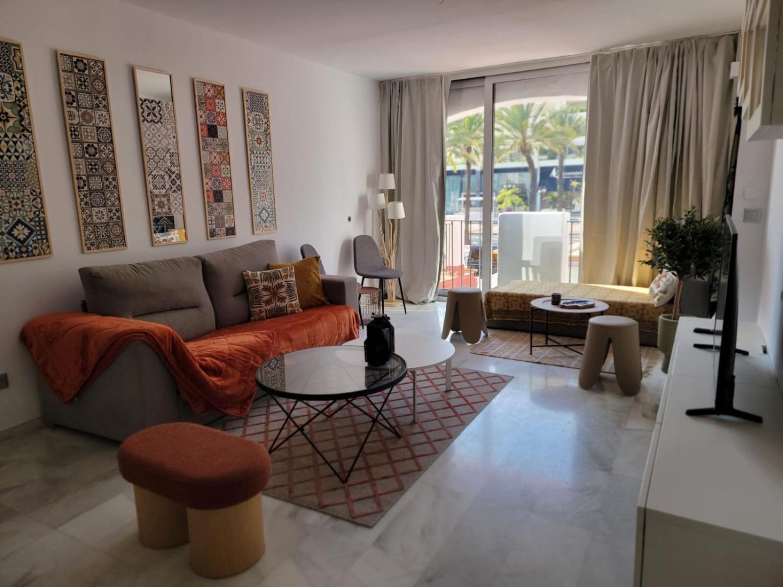 Jardines Del Puerto Apartment Marbella Exterior photo